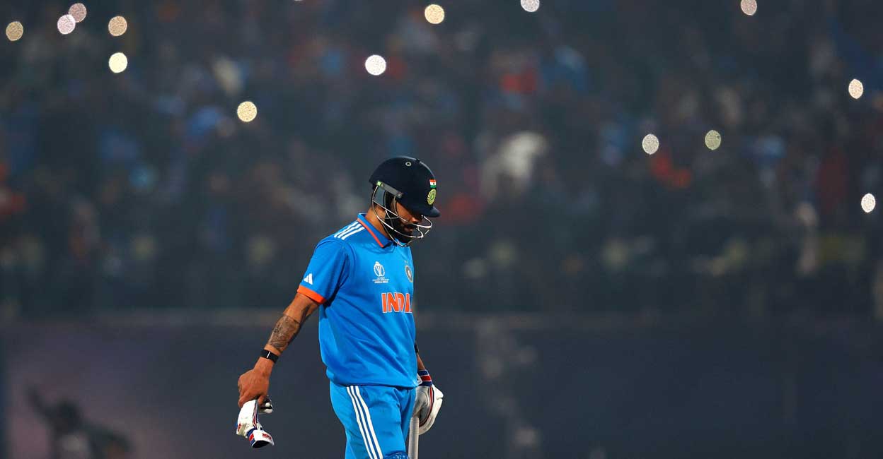 India Defeats New Zealand in Thrilling World Cup Match with Kohli’s Heroics