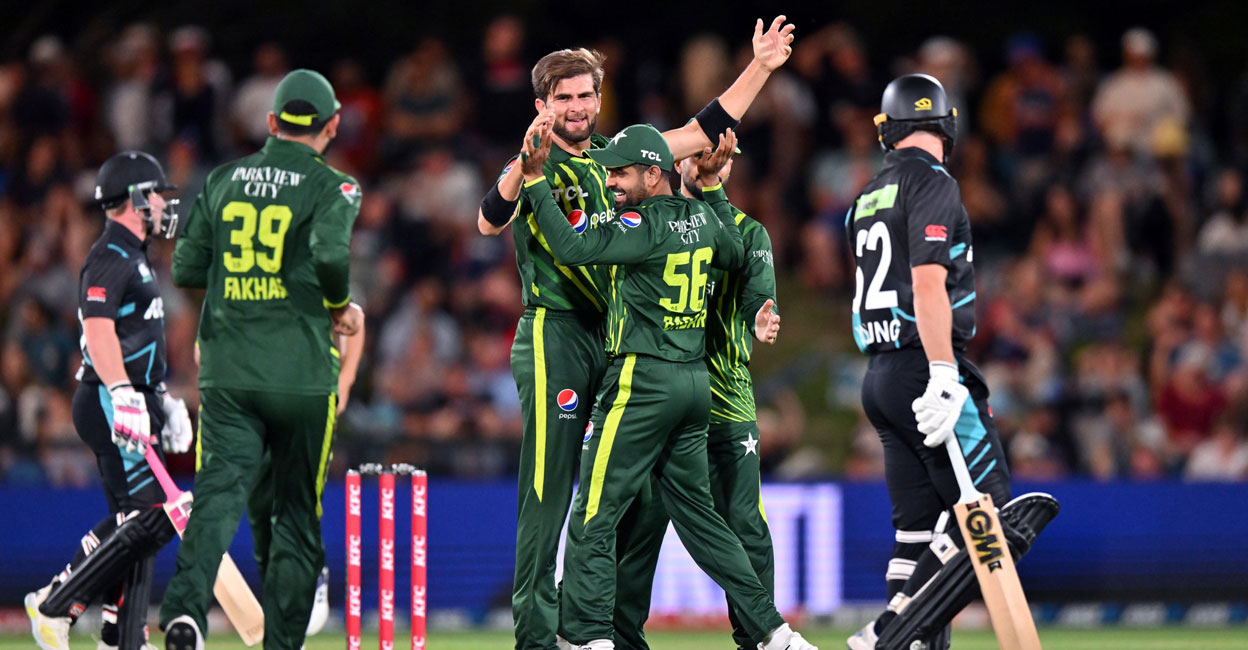 ഷഹീനും ബാബറും ബിഗ് ബാഷ് കളിക്കും, ബംഗ്ലദേശ് താരത്തിനും ആവശ്യക്കാർ; ഇന്ത്യൻ പേസറെ ആർക്കും വേണ്ട