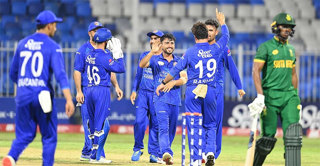 afghanistan-cricket-team-1 ദക്ഷിണാഫ്രിക്കയ്ക്കെതിരായ രണ്ടാം ഏകദിനത്തിൽ വിക്കറ്റ് നേട്ടം ആഘോഷിക്കുന്ന അഫ്ഗാൻ താരങ്ങൾ (എസിബി പങ്കുവച്ച ചിത്രം)