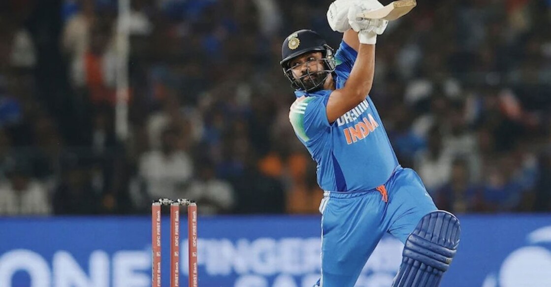 രോഹിത് ശർമയുടെ ബാറ്റിങ്. Photo: X@BCCI