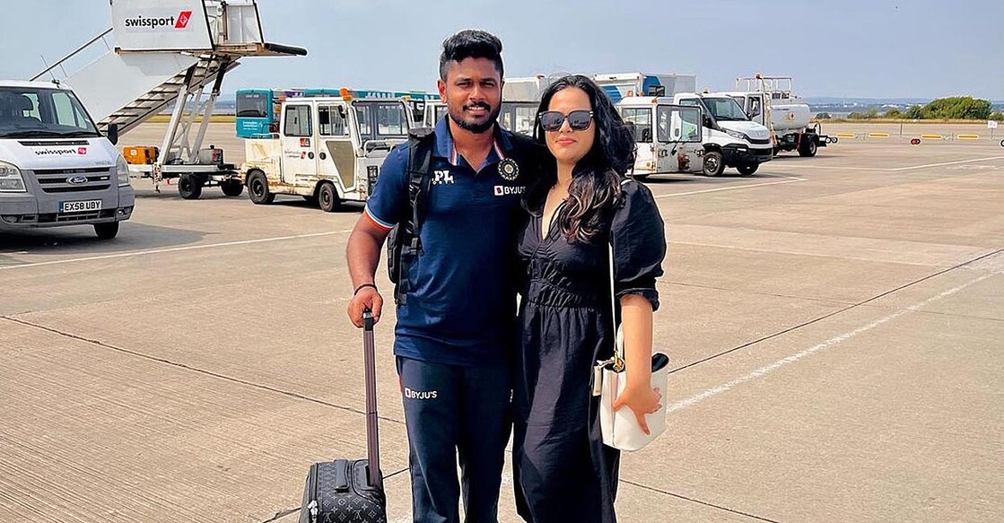 സഞ്ജു സാംസണും ഭാര്യ ചാരുലതയും (ഫയൽ ചിത്രം)