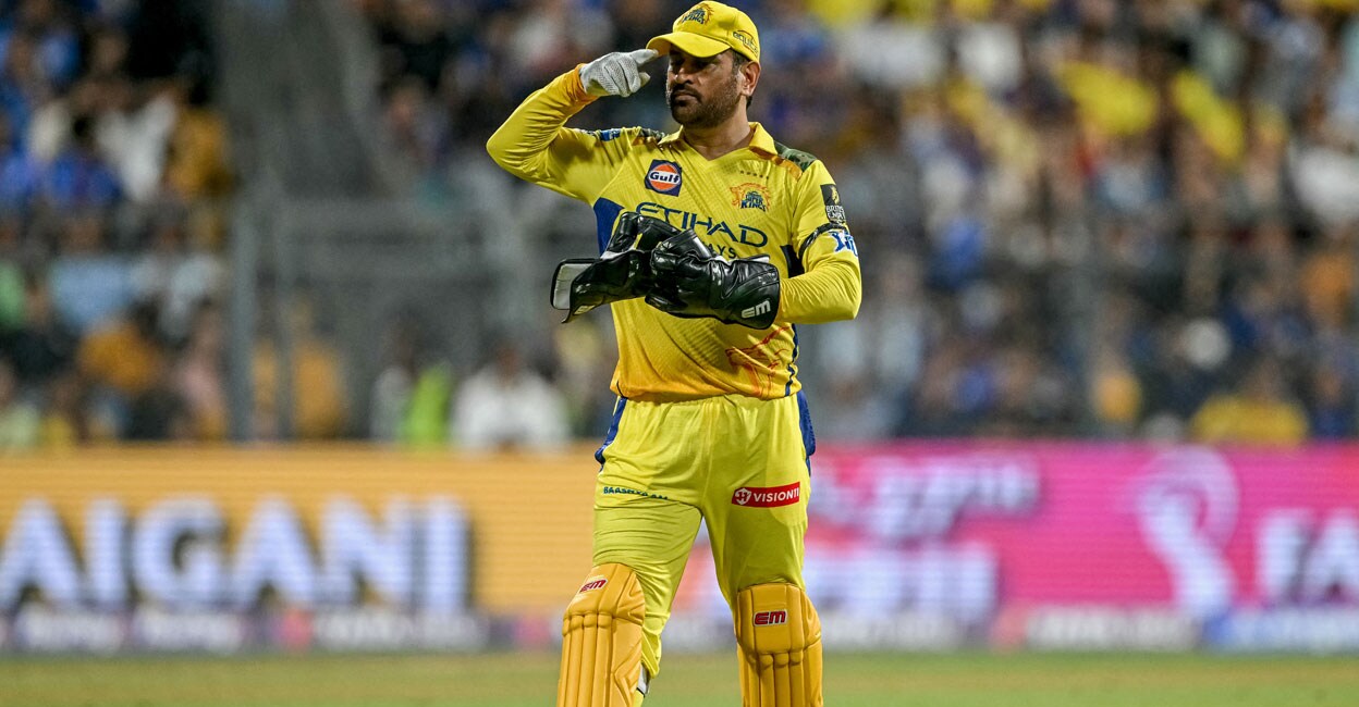 ‘ധോണി റിവ്യു സിസ്റ്റത്തിനും’ പിഴച്ചു; ഡിആർഎസ് പോയില്ല, കിട്ടുമായിരുന്നു വിക്കറ്റ് നഷ്ടം, പഴി കേട്ട് ചെന്നൈ ക്യാപ്റ്റൻ