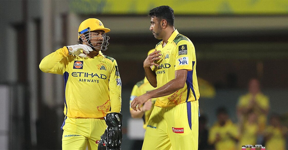 മഹേന്ദ്രസിങ് ധോണിയും അശ്വിനും