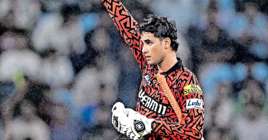 CRICKET-IND-IPL-T20-LUCKNOW-HYDERABAD
അഭിഷേക് ശർമ അർധസെഞ്ചറി നേടിയതിനു ശേഷം