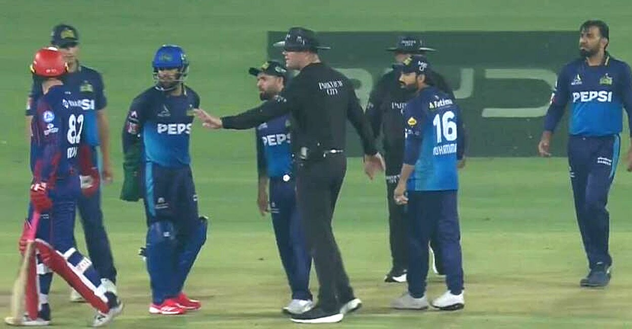 ഇന്ത്യയുമായുള്ള സംഘർഷം തിരിച്ചടിച്ചു; വിദേശ താരങ്ങൾ മാത്രമല്ല, ശേഷിക്കുന്ന പിഎസ്എൽ മത്സരങ്ങളിൽ ഡിആർഎസും തിരിച്ചെത്തില്ല!