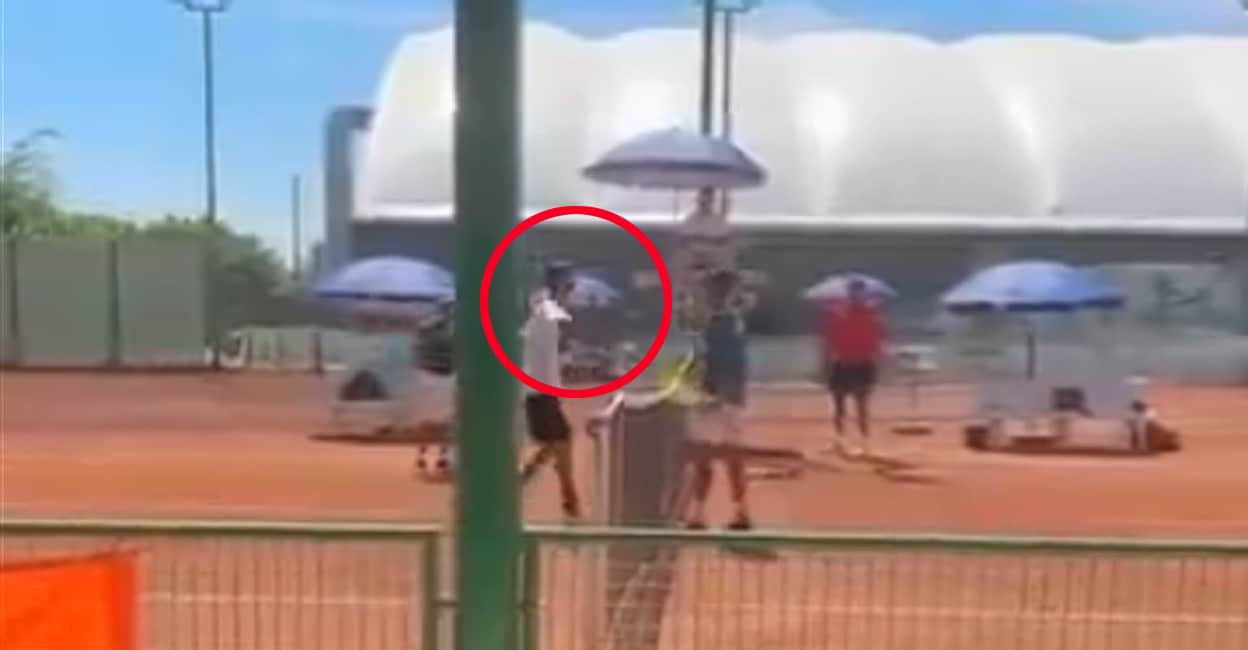 കടുത്ത പോരാട്ടത്തിൽ തോറ്റതിന്റെ കലിപ്പ്; ഹസ്തദാനത്തിനു ചെന്ന ഇന്ത്യൻ താരത്തിന്റെ കൈക്ക് അടിച്ച് പാക്ക് താരം, വ്യാപക വിമർശനം – വിഡിയോ