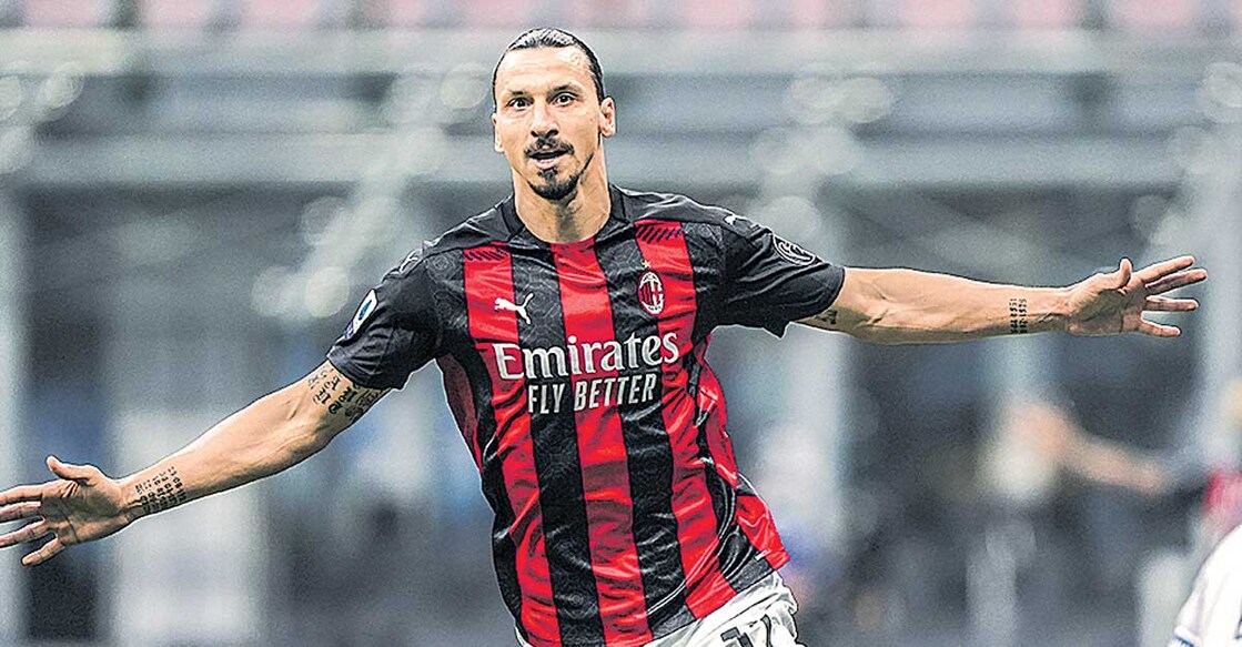 APTOPIX Italy Soccer Serie A AC Milan’s Zlatan Ibrahimovic celebrates after scoring scores his side’s first goal during the Serie A soccer match between Inter Milan and AC Milan at the San Siro Stadium, in Milan, Italy, Saturday, Oct. 17, 2020. (Spada/LaPresse via AP)