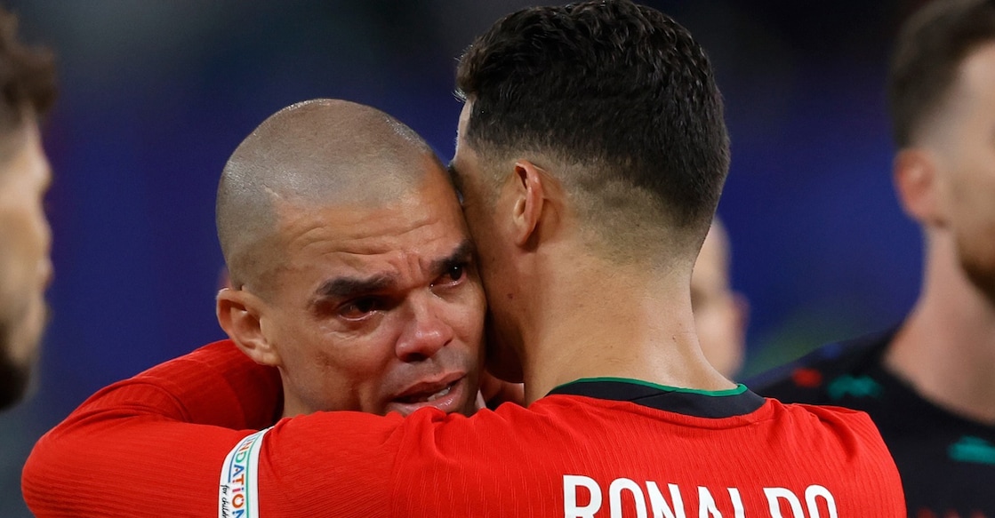 pepe-ronaldo പെപ്പെയെ ആശ്വസിപ്പിക്കുന്ന റൊണാൾഡോ. Photo: X@EUROCup