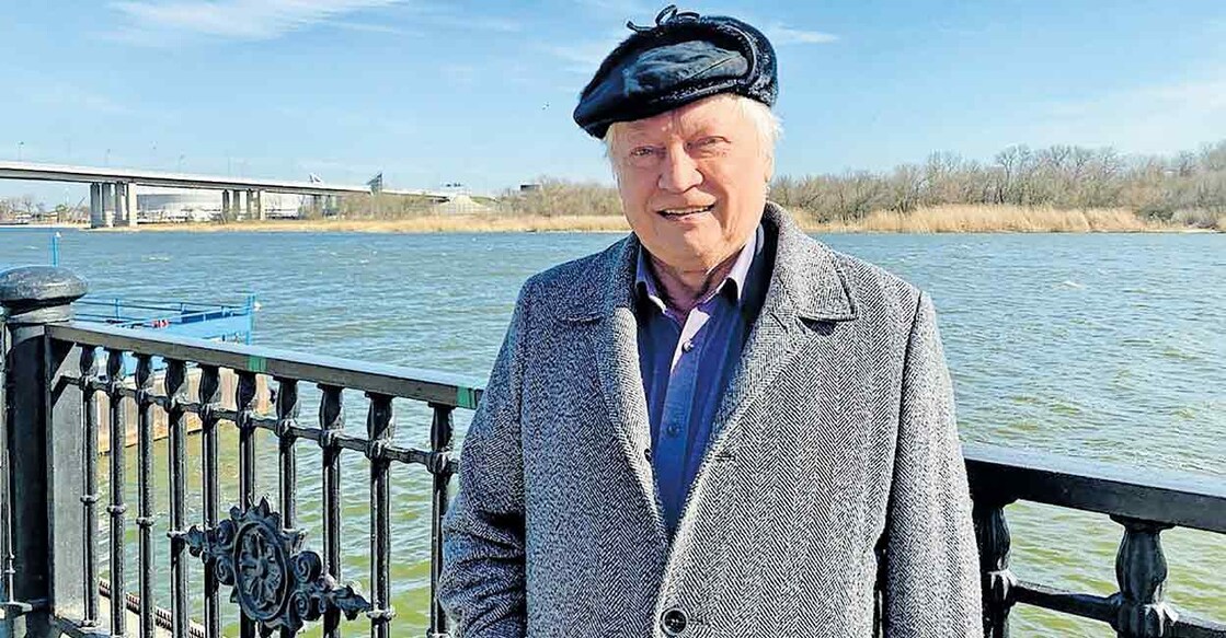 Karpov
കാർപോവ്
