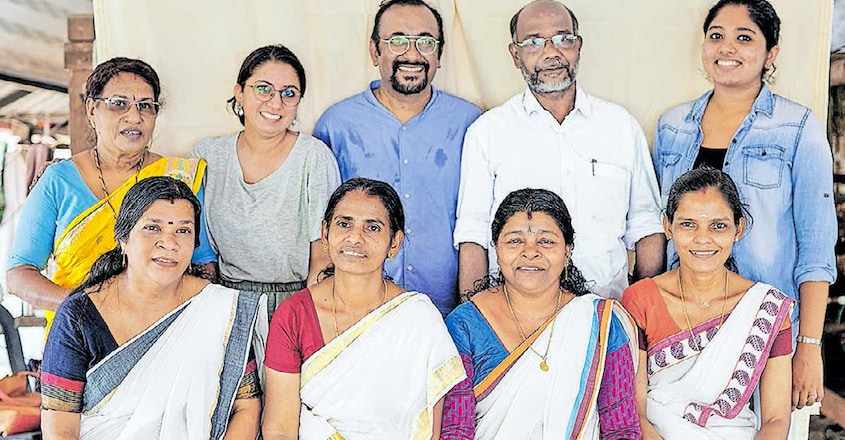 save-the-loom-launch-new-saree-for-advocates2 save-the-loom-launch-new-saree-for-advocates2