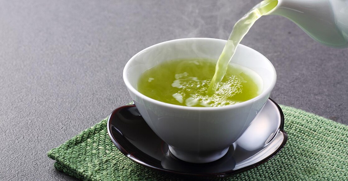 the-best-way-to-use-green-tea-for-skin-care Image Credits: taa22/ Shutterstock.com