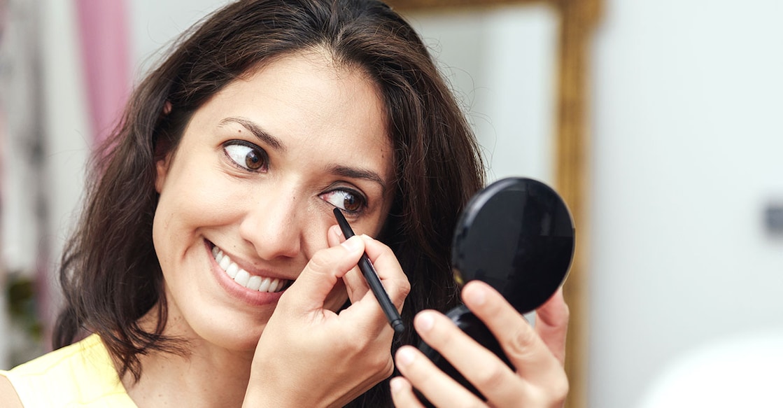 tips-to-avoid-kajal-smudging Representative image. Photo Credit: Wirestock/istockphoto.com