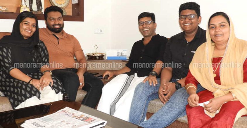 niyas-backer-family niyas-backer-family