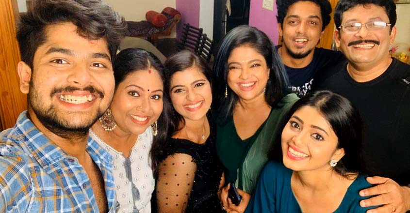 sagar-suryan-thatteem-mutteem-1 sagar-suryan-thatteem-mutteem-1