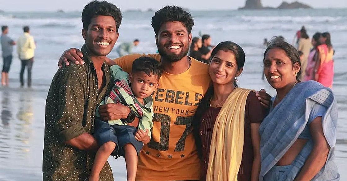 സായൂജ്, അൻവിത്, സംഗീത്, രേഷ്മ, അംബിക
