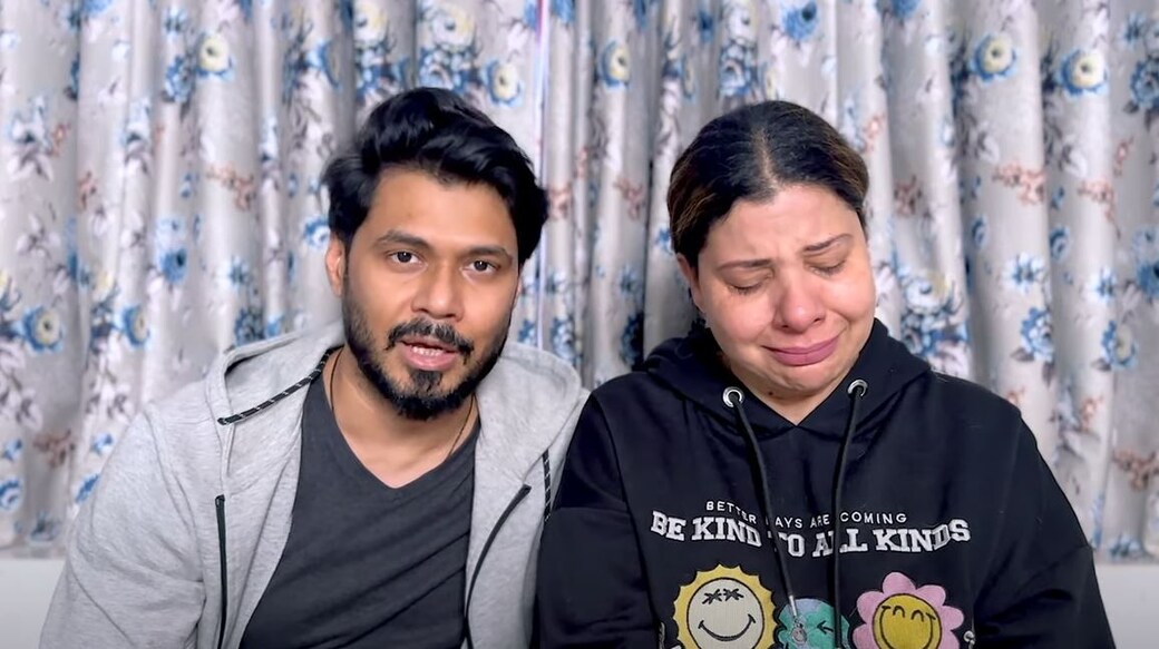 സംഭാവനയും ഭർത്താവ് അവിനാശും. Screengrab From Video∙Sambhavna Seth Entertainment/ Youtube
