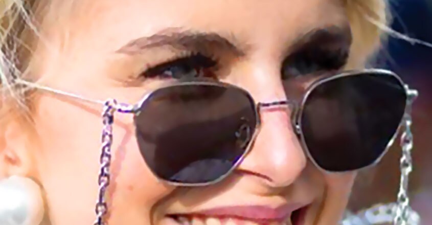sunglass-with-chain sunglass-with-chain
