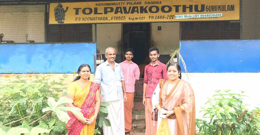 with-koonanthara-lakshmana-pulavar's-family- with-koonanthara-lakshmana-pulavar's-family-