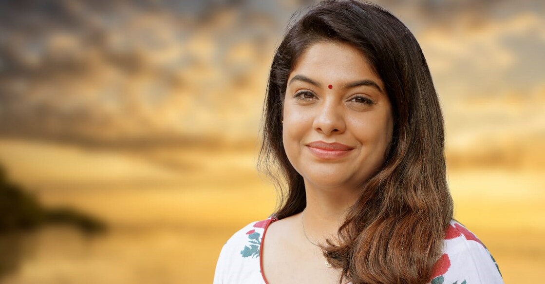 archana-kavi-stater-rani-raja-serial-telecast-october-10-th