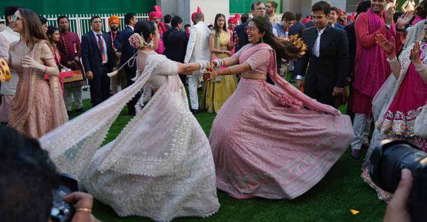 dance-isha dance-isha