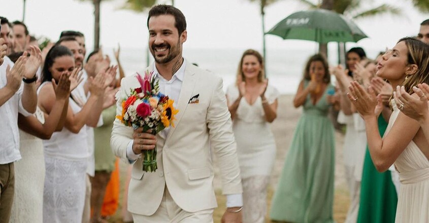 man-marries-himself-after-fiancee-back-out man-marries-himself-after-fiancee-back-out