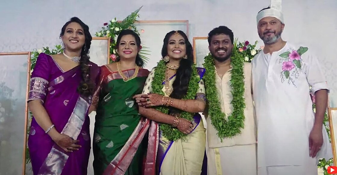 actress-rebecca-santhosh-and-sreejith-vijayan-got-married actress-rebecca-santhosh-and-sreejith-vijayan-got-married