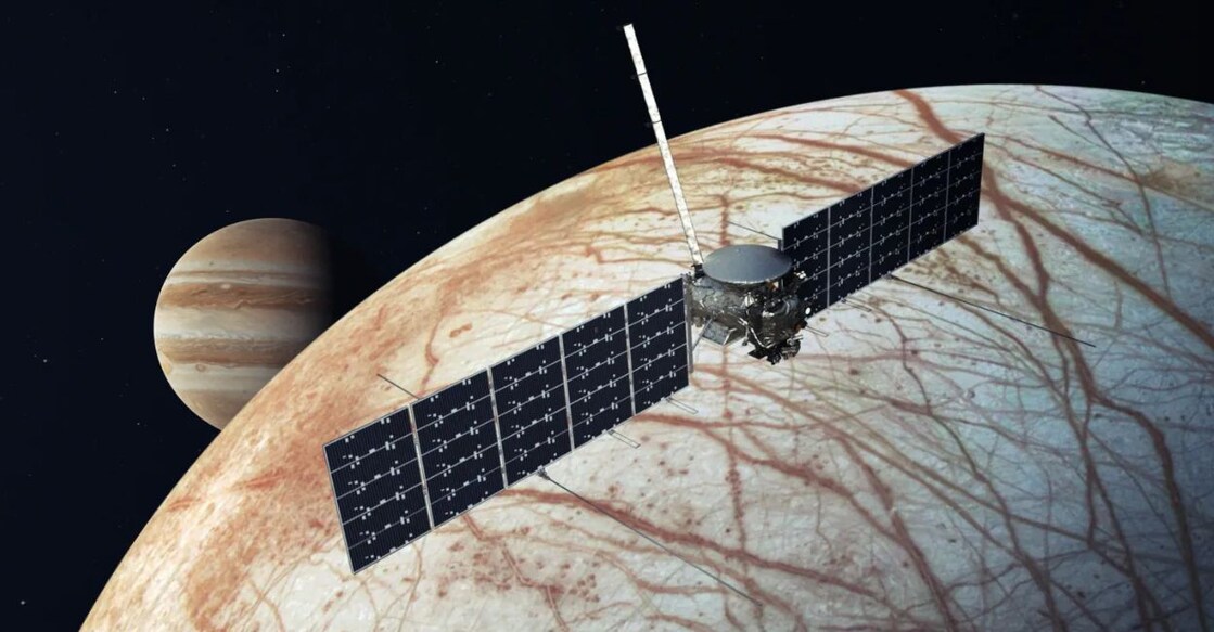 Artist’s rendering of NASA’s Europa Clipper spacecraft.
Credit: NASA/JPL-Caltech
