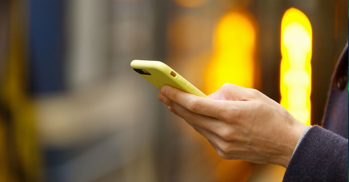 smartphone-typing - 1