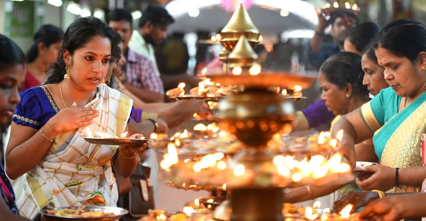 attukal-bhagavathi-temple-1 attukal-bhagavathi-temple-1