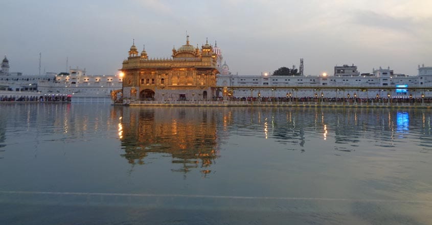 Golden-Temple,-Amritsar1 Golden-Temple,-Amritsar1