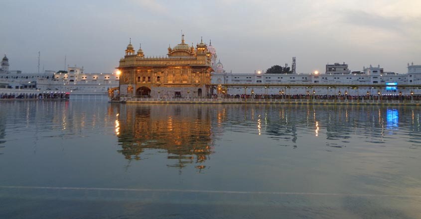Golden-Temple,-Amritsar1 Golden-Temple,-Amritsar1