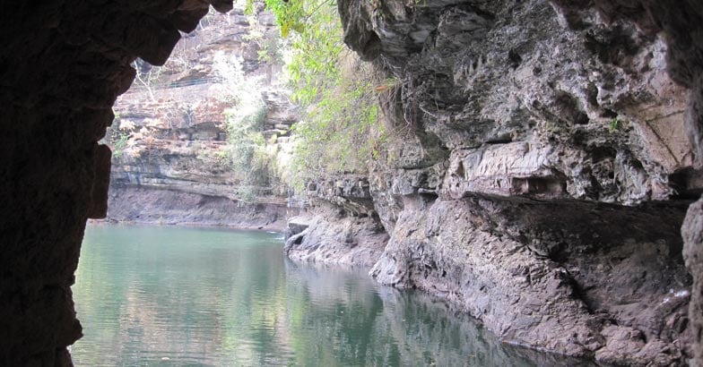 diamond-Pandav_caves_,_MP diamond-Pandav_caves_,_MP