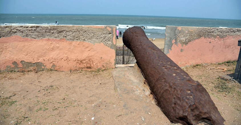 Tharangambadi-Danish-Fort-Beach6 Tharangambadi-Danish-Fort-Beach6