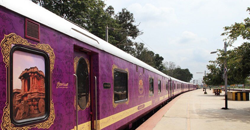 golden-chariot-train.jpg1 golden-chariot-train.jpg1
