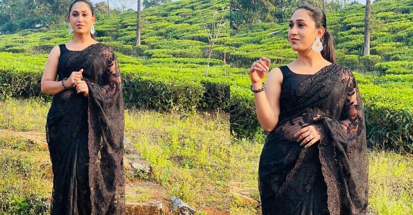 anjali-ameer1 anjali-ameer1