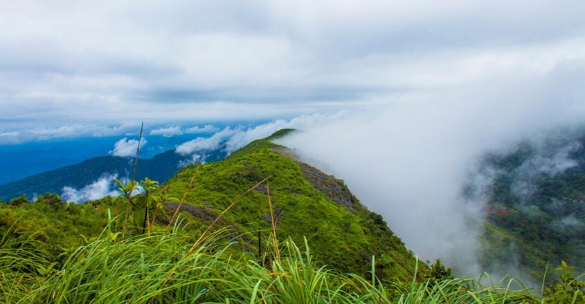 illikkal-kallu-travel1 illikkal-kallu-travel1