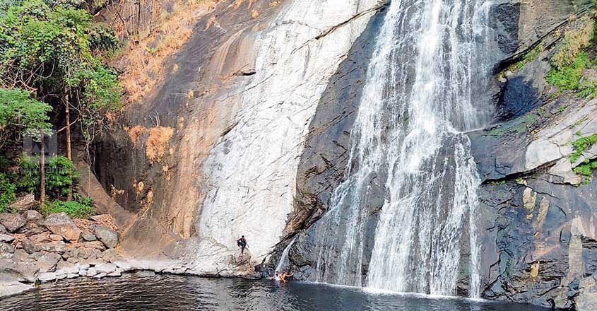 2kottayam-marmala-water-fall 2kottayam-marmala-water-fall