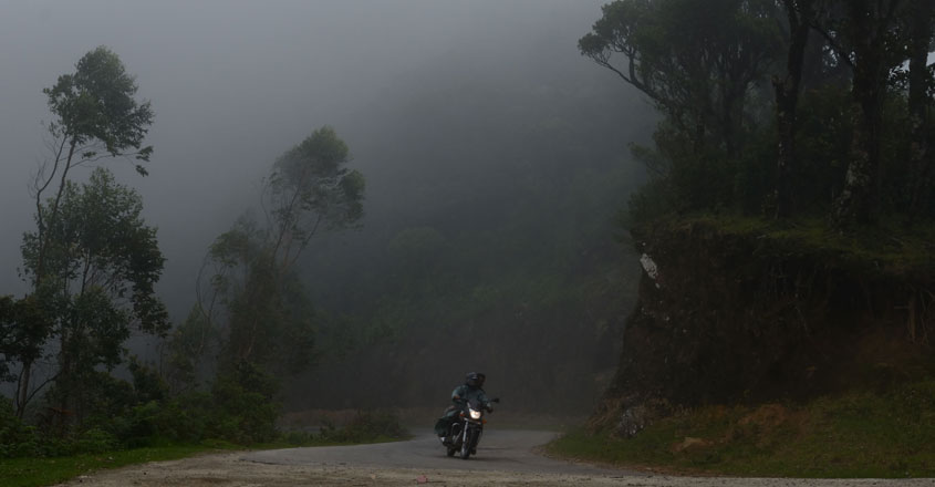 മറയൂരിലേക്കുളള-വഴി മറയൂരിലേക്കുളള-വഴി
