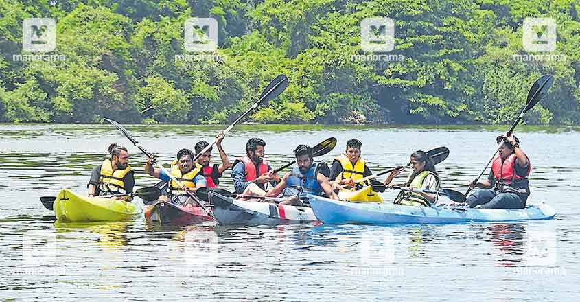 kollam-kayakking kollam-kayakking