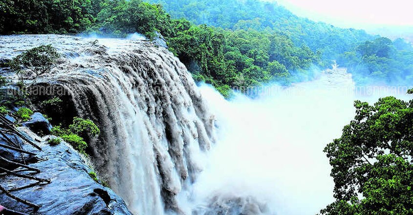athirappally-waterfall1 athirappally-waterfall1
