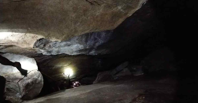 kaduvakuzhi-cave1 kaduvakuzhi-cave1