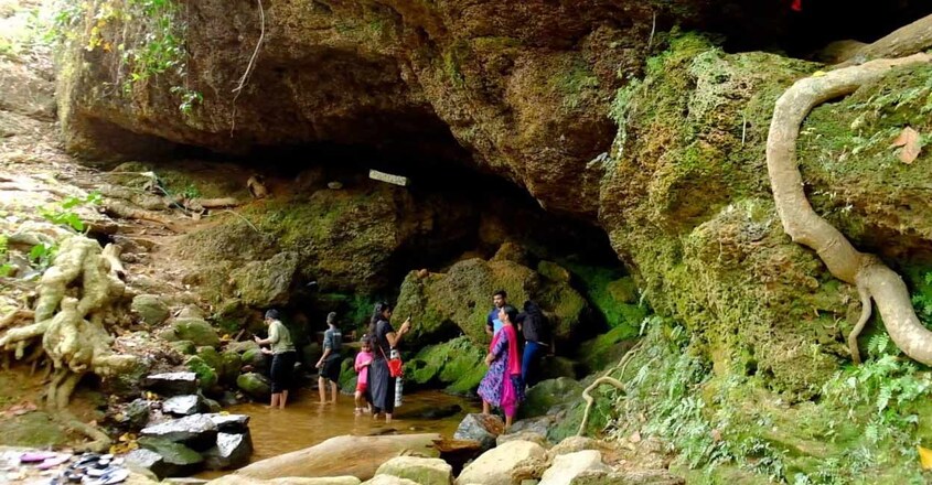 kochareekkal-caves-5