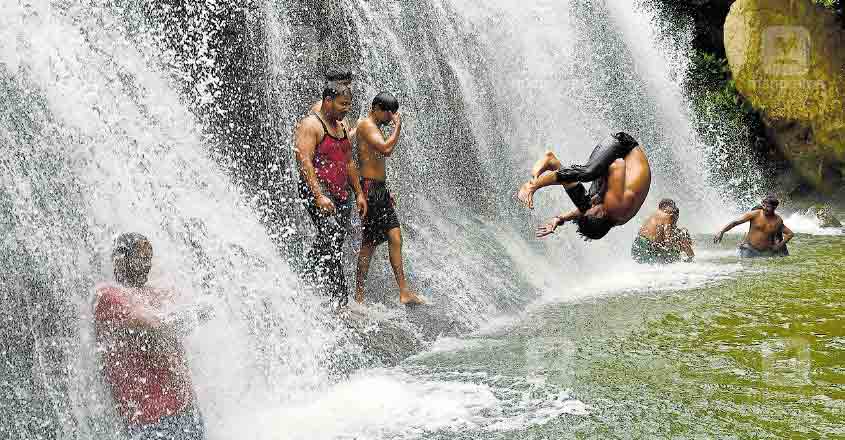 idukki-water-fall idukki-water-fall