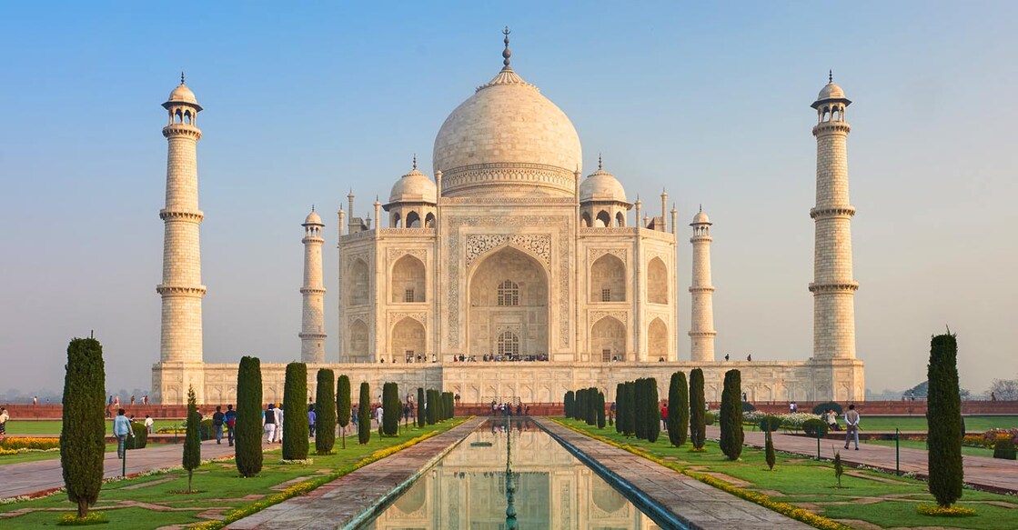 Taj Mahal, Shutterstock