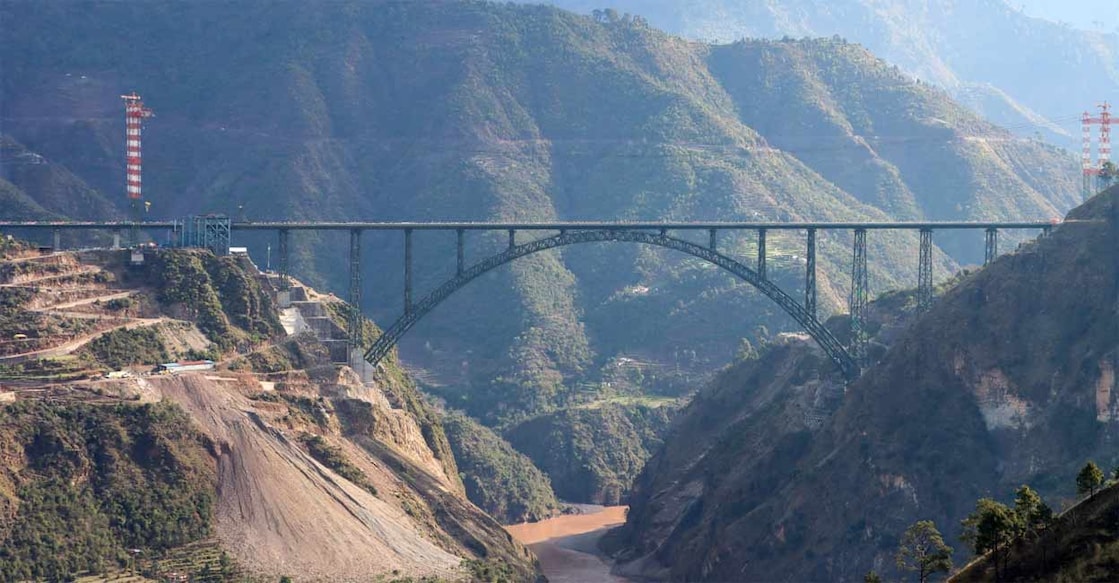 chenab-bridge Chenab Bridge. Image Credit : Konkan Railway Corporation Limited/commons.wikimedia