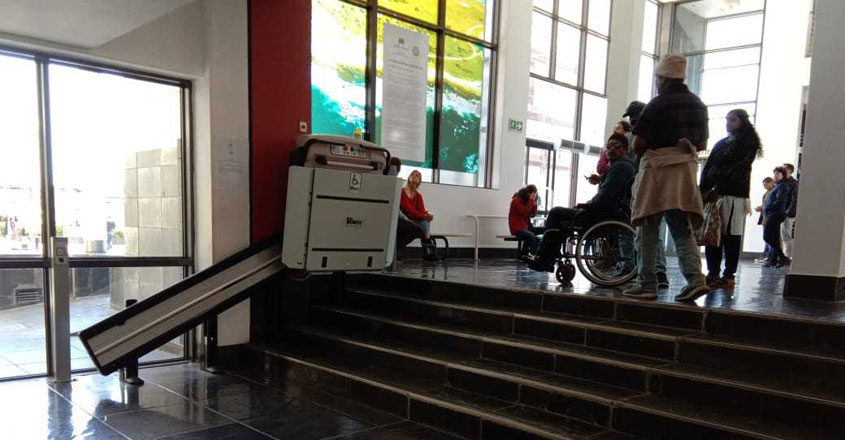 african-trip-Wheelchair-lifter african-trip-Wheelchair-lifter