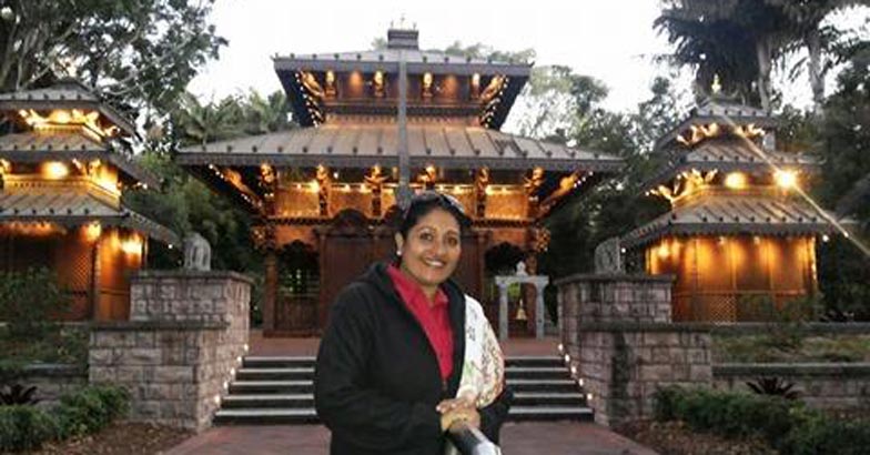 thesni-khan thesni-khan