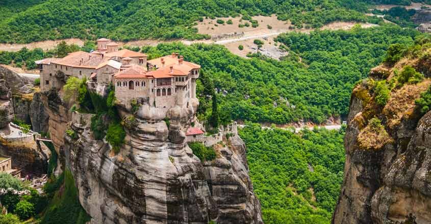 meteora-monasteries meteora-monasteries