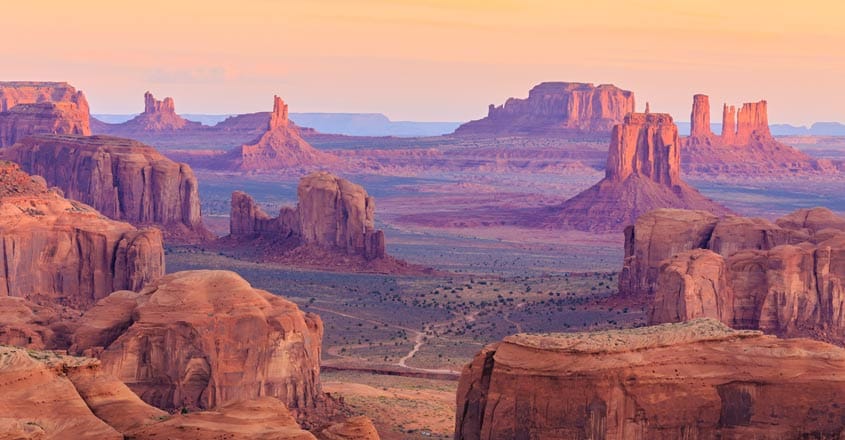 sunrise-hunts-mesa-monument-valley-arizona sunrise-hunts-mesa-monument-valley-arizona