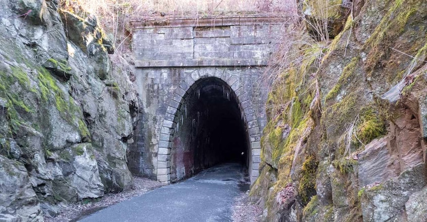 1Blue-Ridge-Tunnel-18 1Blue-Ridge-Tunnel-18